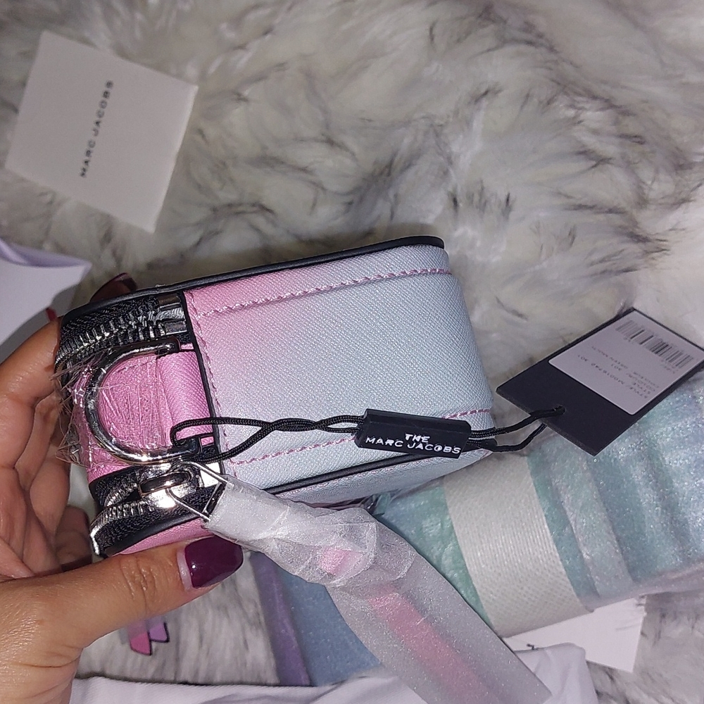 💥SALE🌈Marc Jacobs SNAPSHOT AIRBRUSH 2.0 CAMERA BAG RAINBOW PASTEL CROSSBODY BAG - Picture 9 of 16